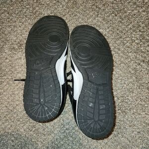 Nike Panda Dunks size 11.5